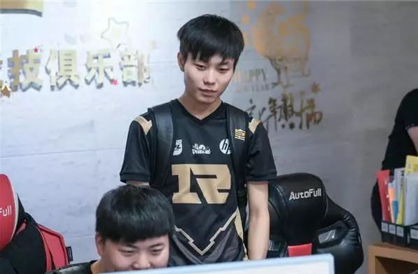 晓旭的配合 晓旭的配合